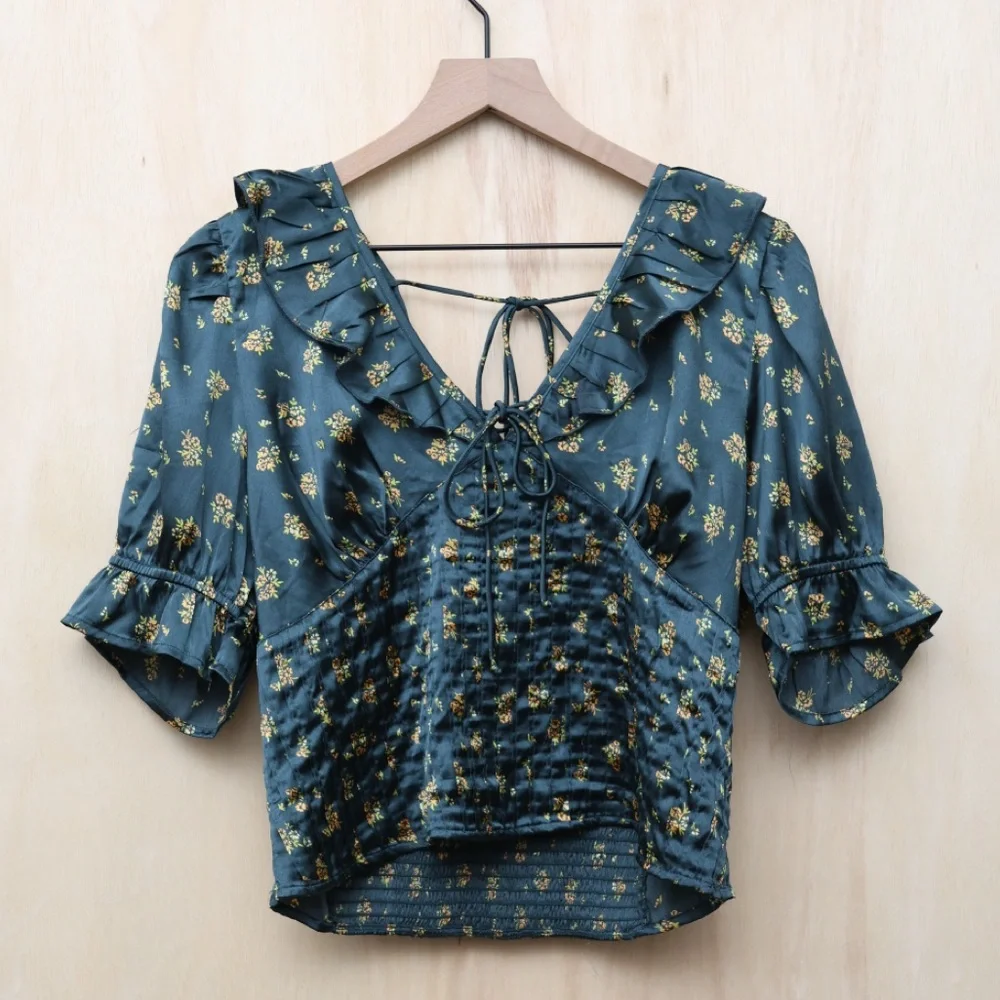 Free People approximate measurements